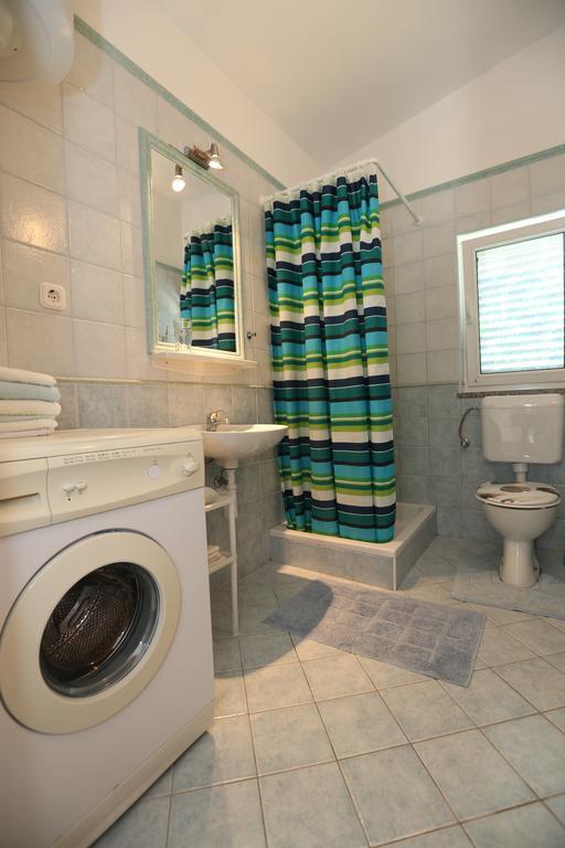 Apartments Ljubica バスカ エクステリア 写真
