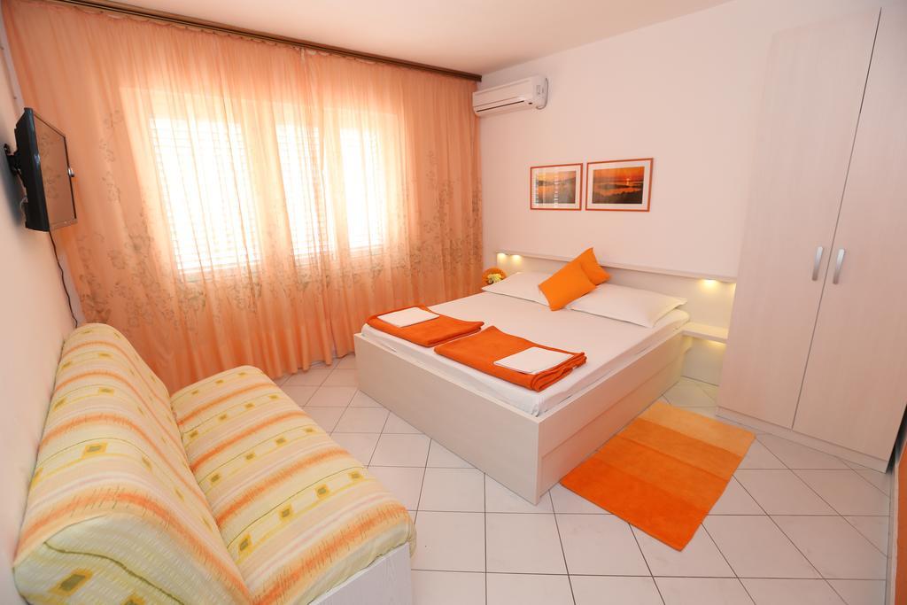 Apartments Ljubica バスカ エクステリア 写真